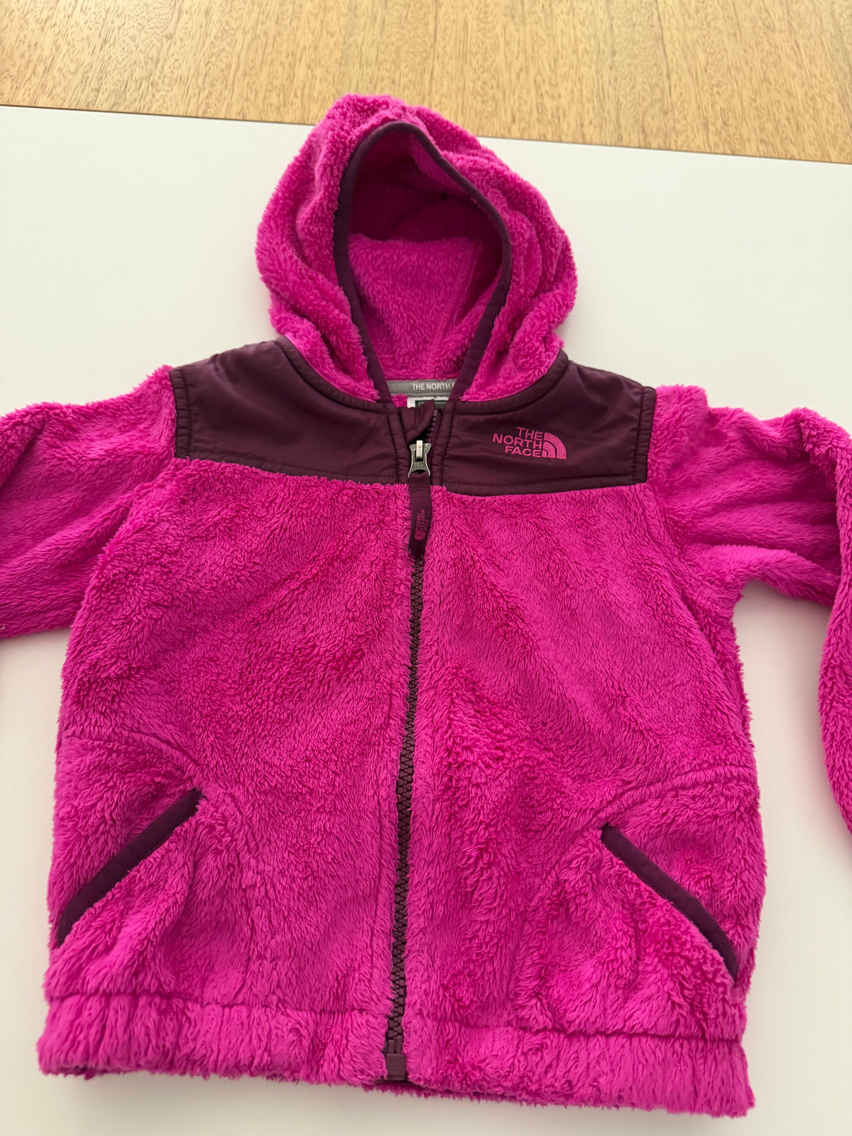 #117, Girls 3T, The North Face magenta jacket, GUC