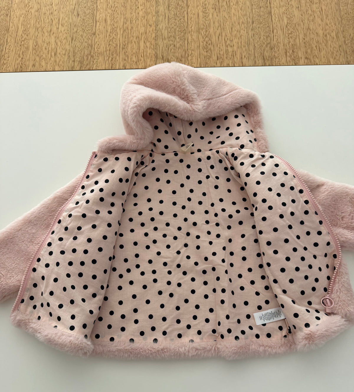 #117, Girls 24M, Tucker + Tate pink fur coat, polka dot liner, EUC