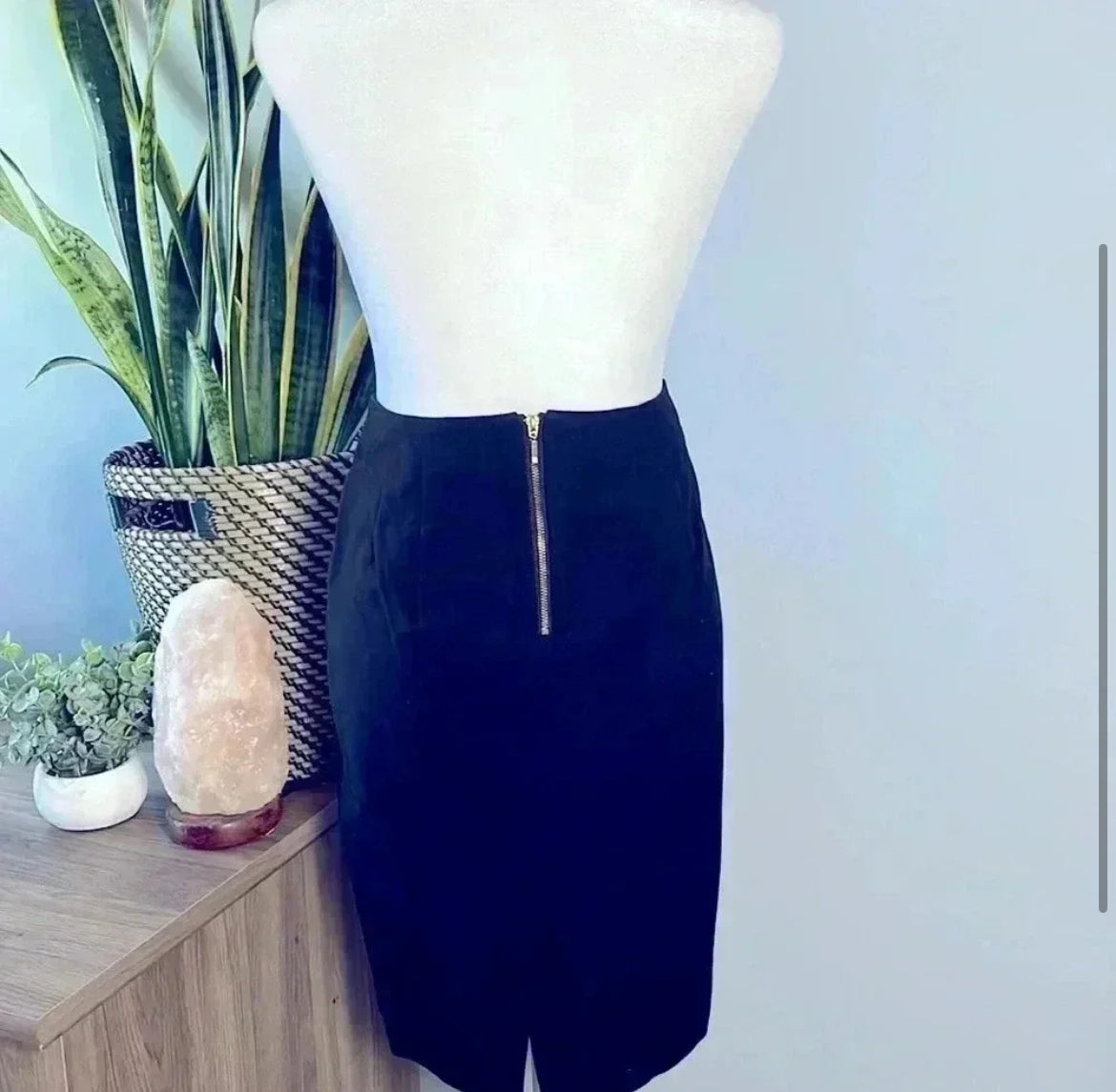 Seller #213 Zara Size 2 Black High Waist Pencil Skirt EUC