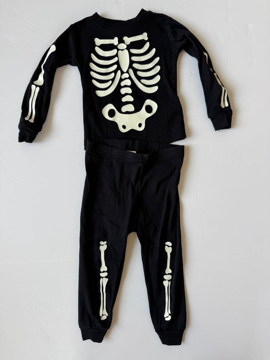 #190 REDUCED Children's Place 12-18m Skeleton Costume (Glows!)