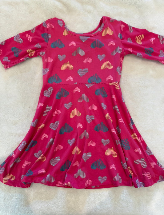 #46 Girls 4/5 Falls creek heart dress with tiny spot pictured guc