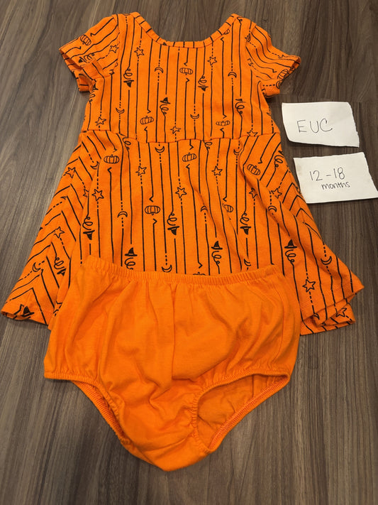 #138 - 12-18 Mo EUC Halloween Dress w/diaper cover