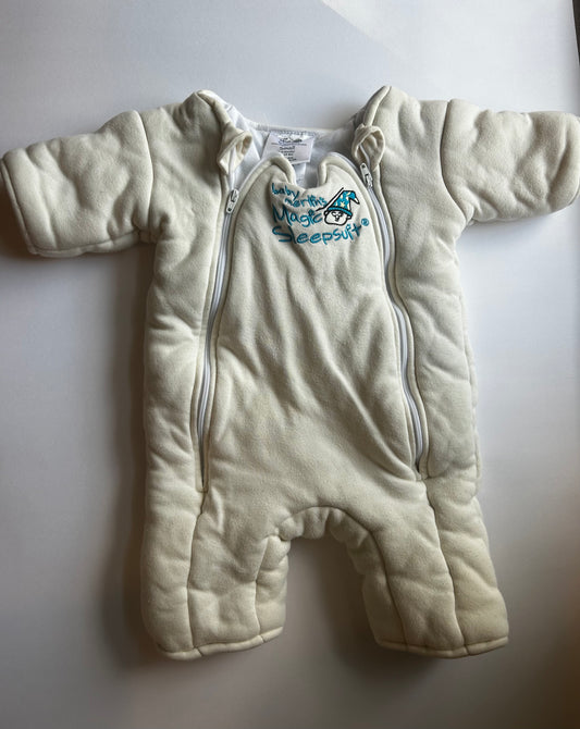 Seller #21 magic Merlin large cream