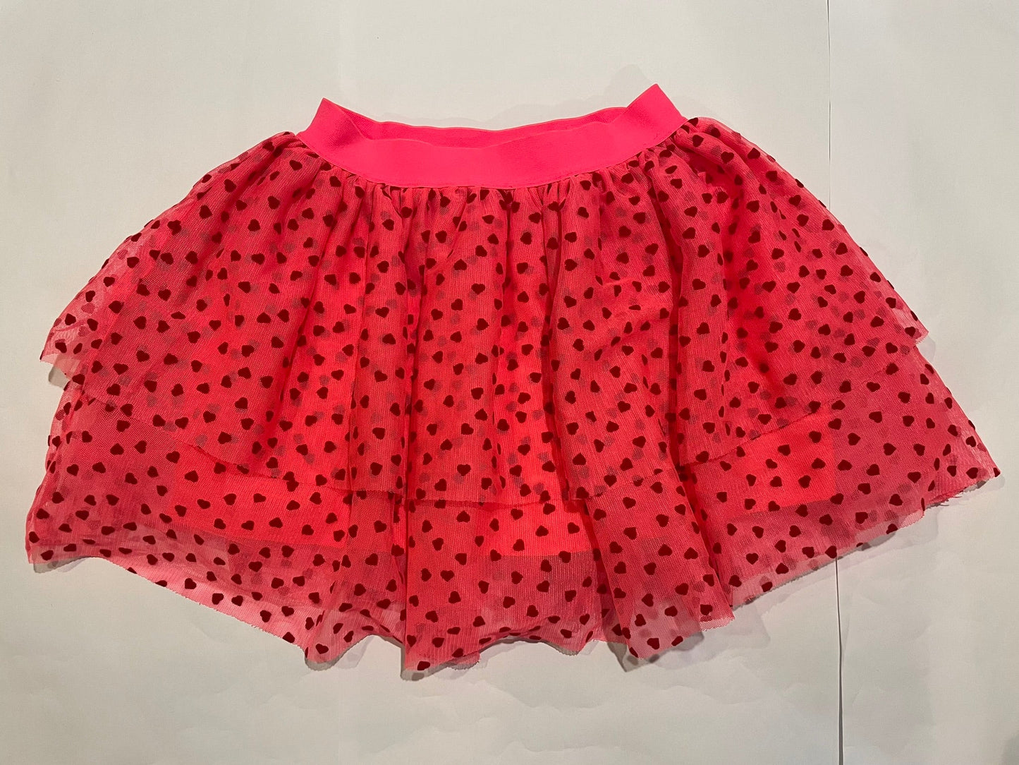 #126 Girls Cat & Jack 5T Valentines Skirt EUC