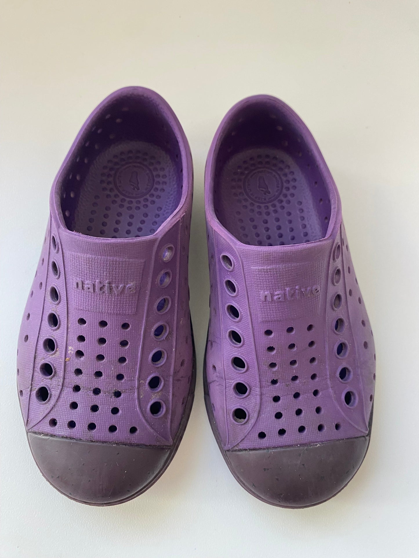#117- Dark Purple Natives, Girls shoes 8c, GUC