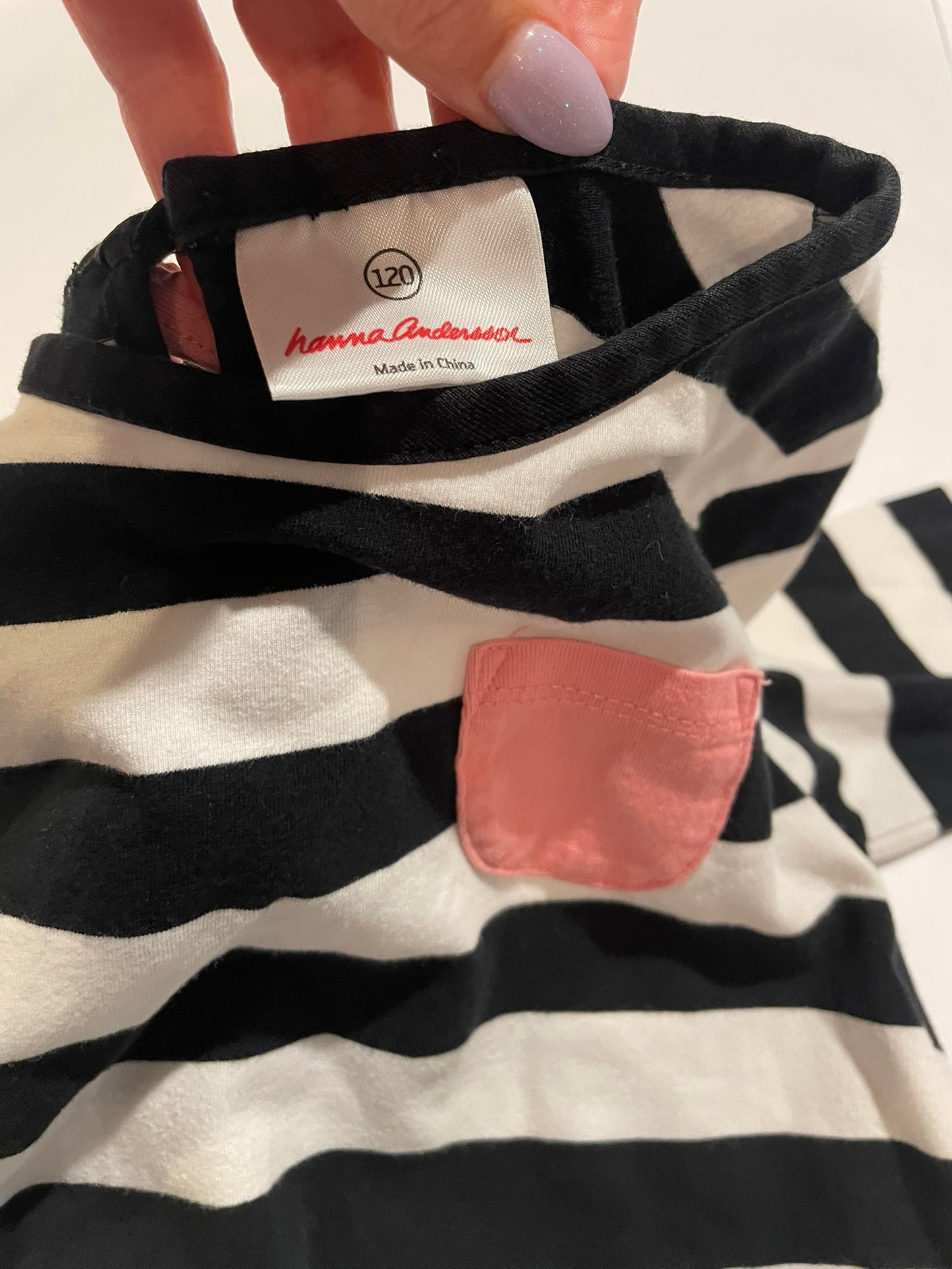 #126 Girls Hanna Andersson 120 (6-7) White/Blk Stripe Dress with tie back VGUC