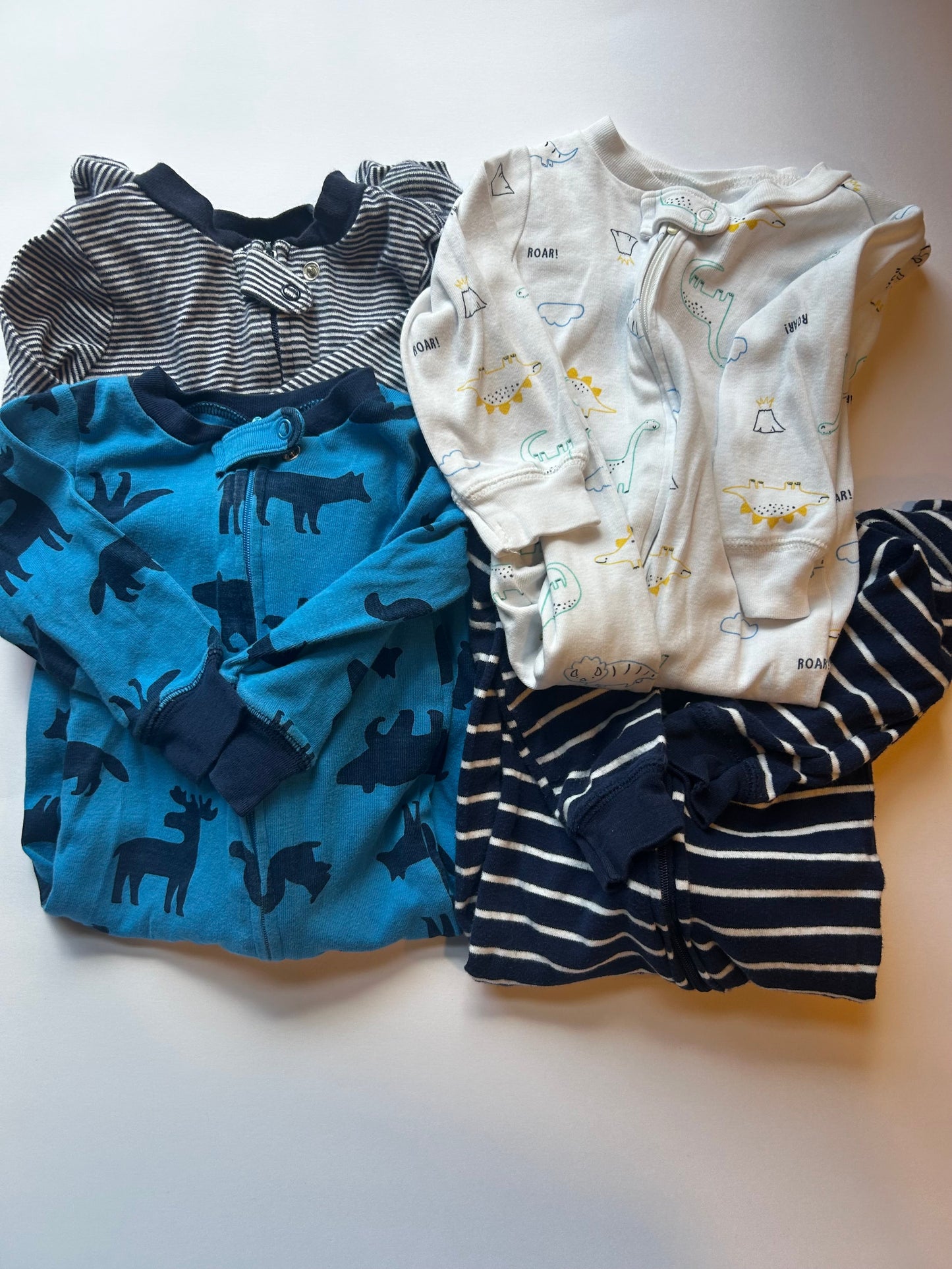Seller #21 9Month Carters sleeper bundle