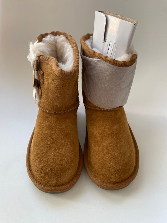 #117- UGG Koolaburra Victoria short boot, brown leather, girls size 8C, New