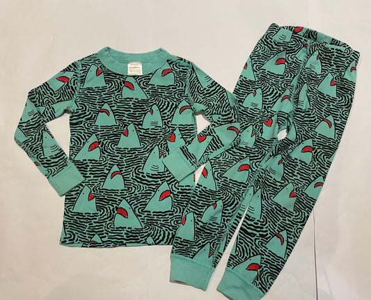 #126 Hanna Andersson 100/4T Green Shark Long John Jammies VGUC