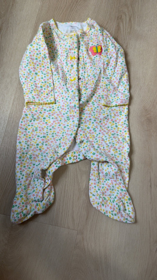 REDUCED! #49 Girls 9 months Carters sleeper GUC
