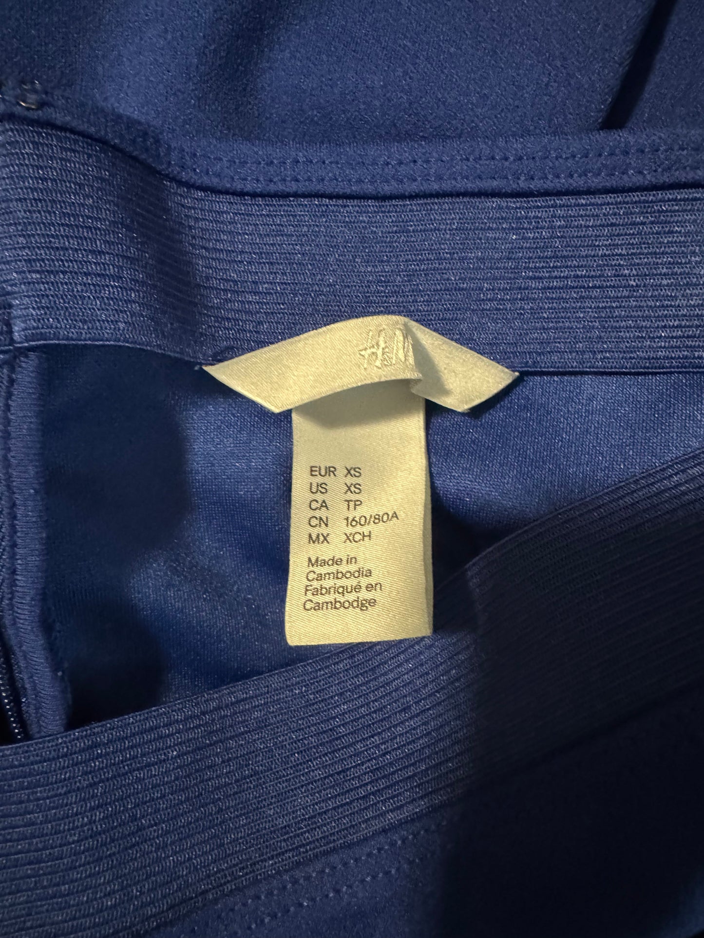 #53 reduce women’s H&M dress size XS