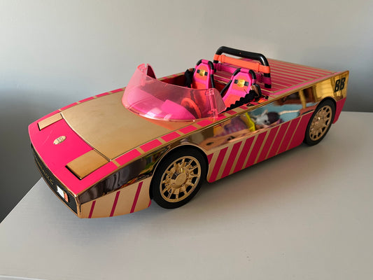 PPU  45241  LOL Pink and Gold Speedmatic Convertible Car with Pool and Disco Dance Floor and Lights