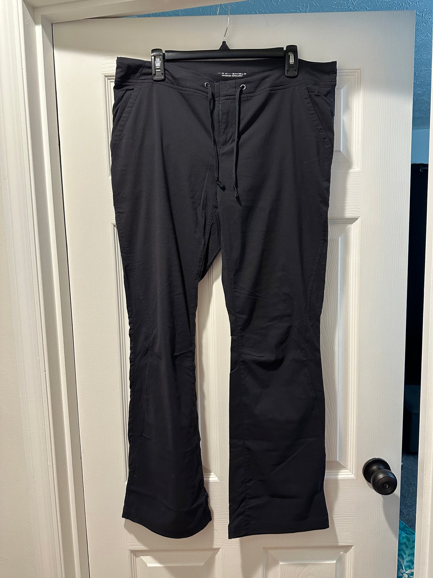 Reduced (seller #44) Columbia slim bootcut style pants size 12 (seller #44)