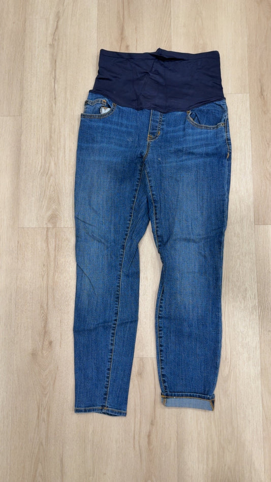 REDUCED! #49 Gap Maternity blue jeans capris size 31 VGUC