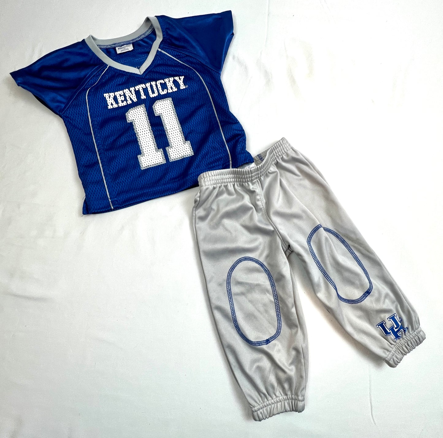 Boys 12 M Ky Kentucky Wildcat Jersey & Athletic Pants Sports EUC