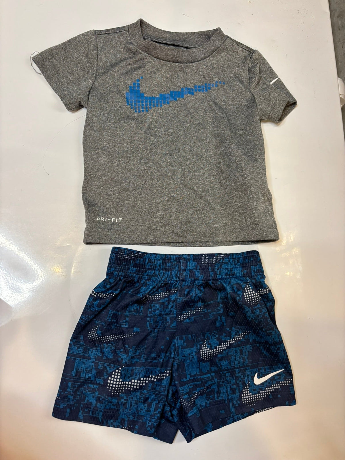 #90: Nike Dri-FIT 2-Piece Outfit – 12 Months