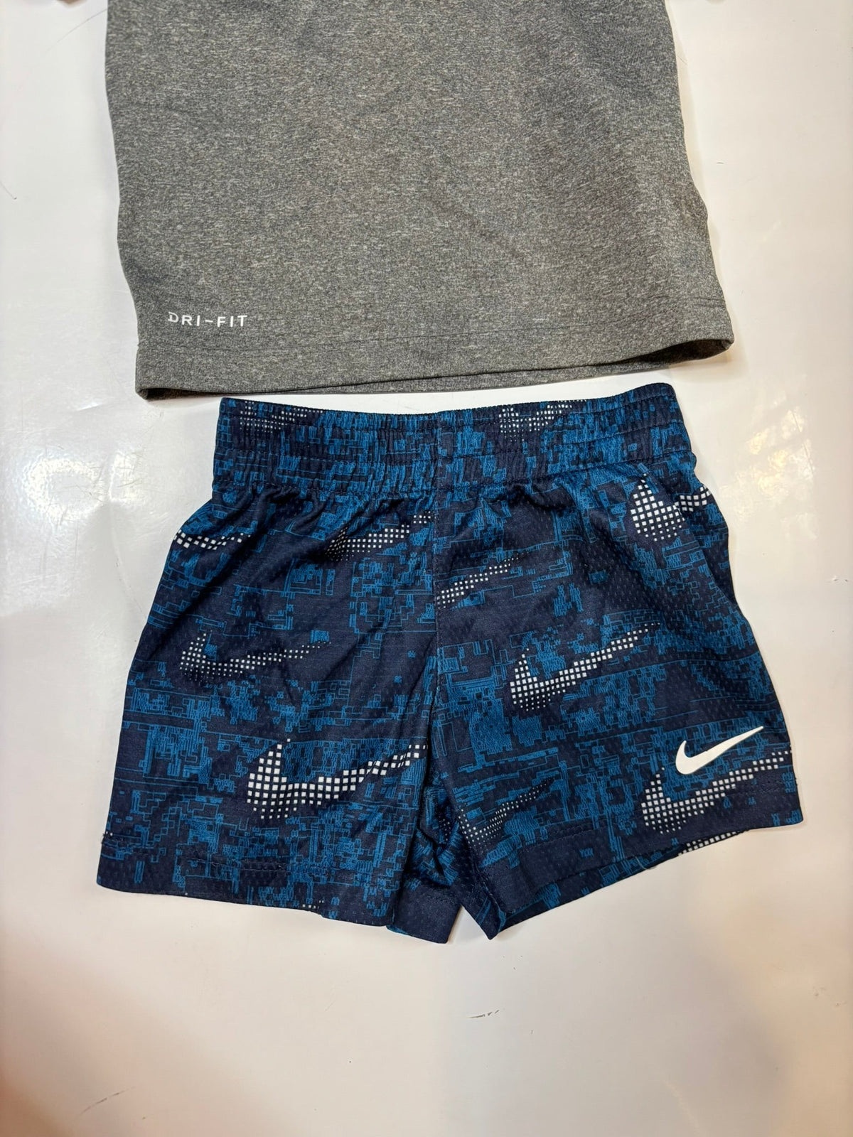 #90: Nike Dri-FIT 2-Piece Outfit – 12 Months
