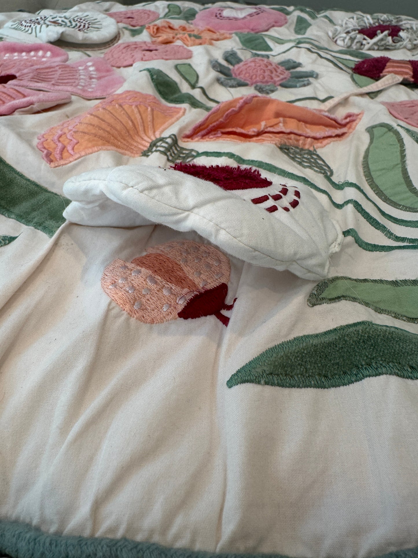 #28 REDUCED Crate & Kids Adorable Floral Garden Baby Activity Play Mat