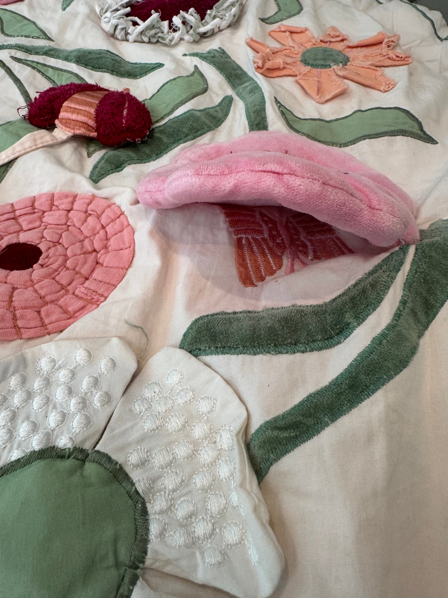 #28 REDUCED Crate & Kids Adorable Floral Garden Baby Activity Play Mat