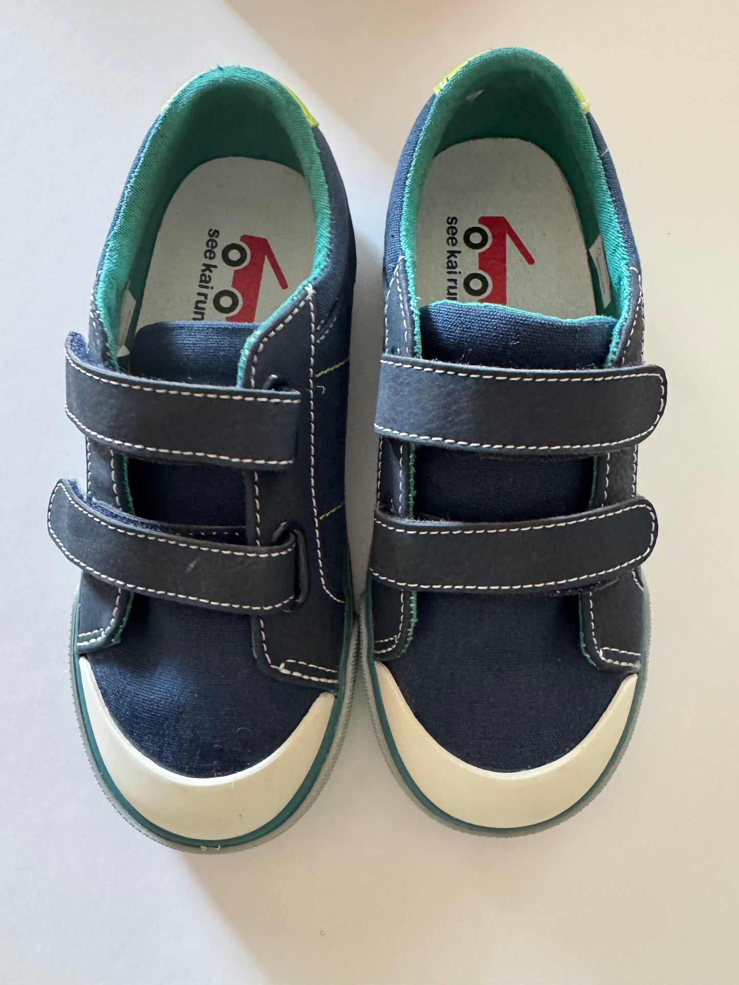 REDUCED #92 NEW size 13 see Kai run boy sneaker shoe blue and lime green