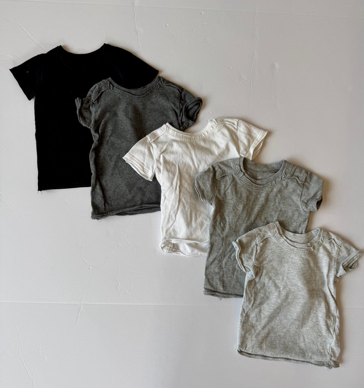 #190 REDUCED Honest 0-3m 5-Pack Tees