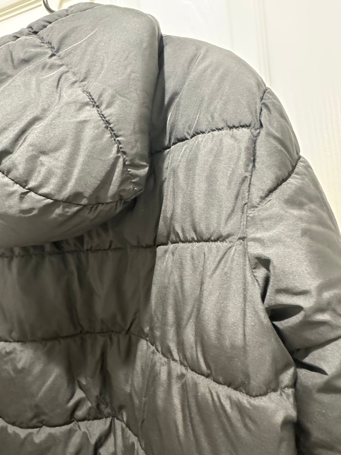 #53 reduce black winter jacket from old navy  size M NEW