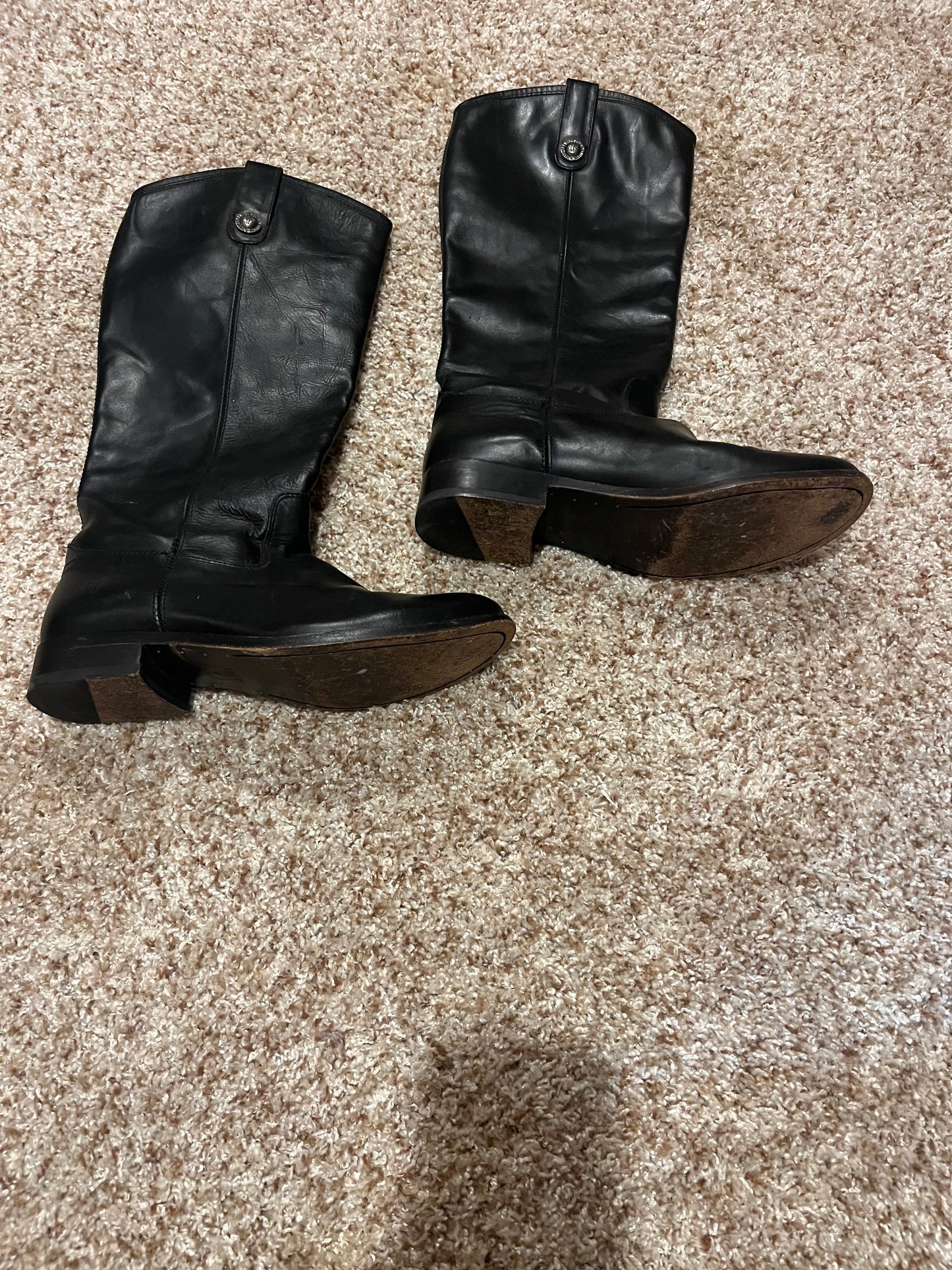 Black Frye riding boots EUC - Like new 7.5