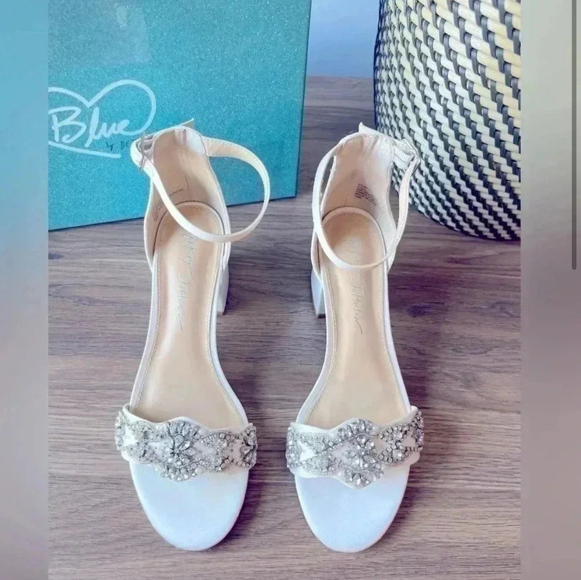 Seller#213 Women’s Size 6.5 Jeweled Heel Mel Sandal by Blue by Betsy Johnson VGUC