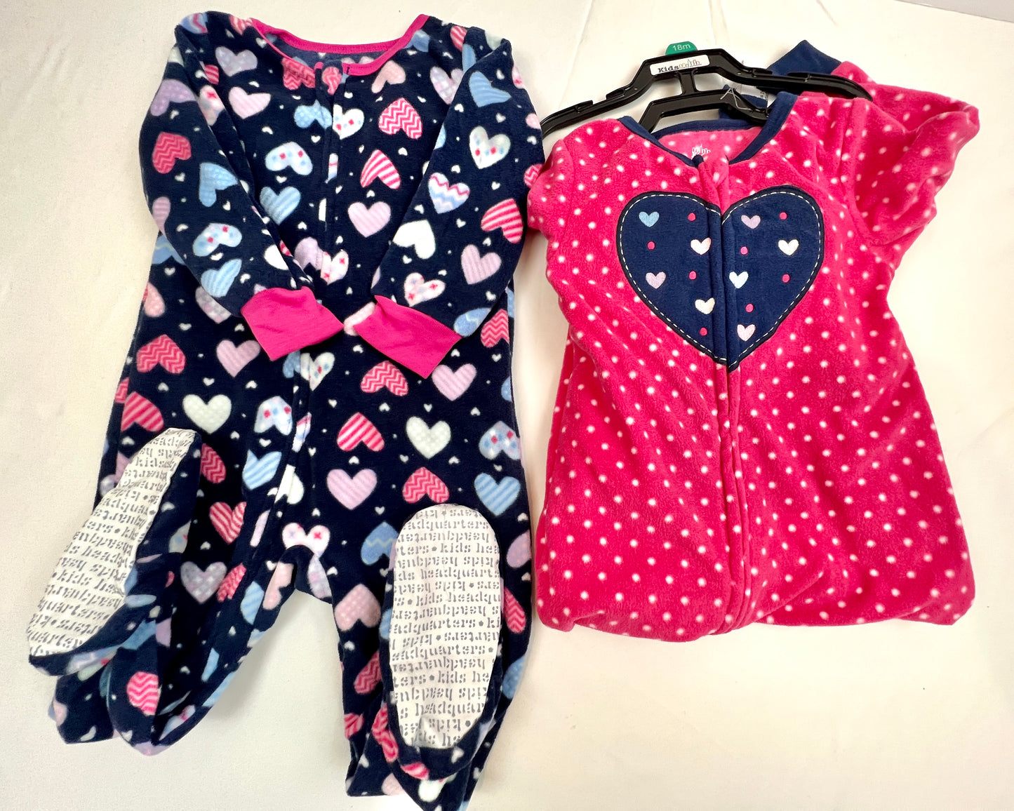 Girls 3T (2) NEW NWT Fleece Footed Jammies PJ's Pajamas Sleeper Pink Blue Hearts