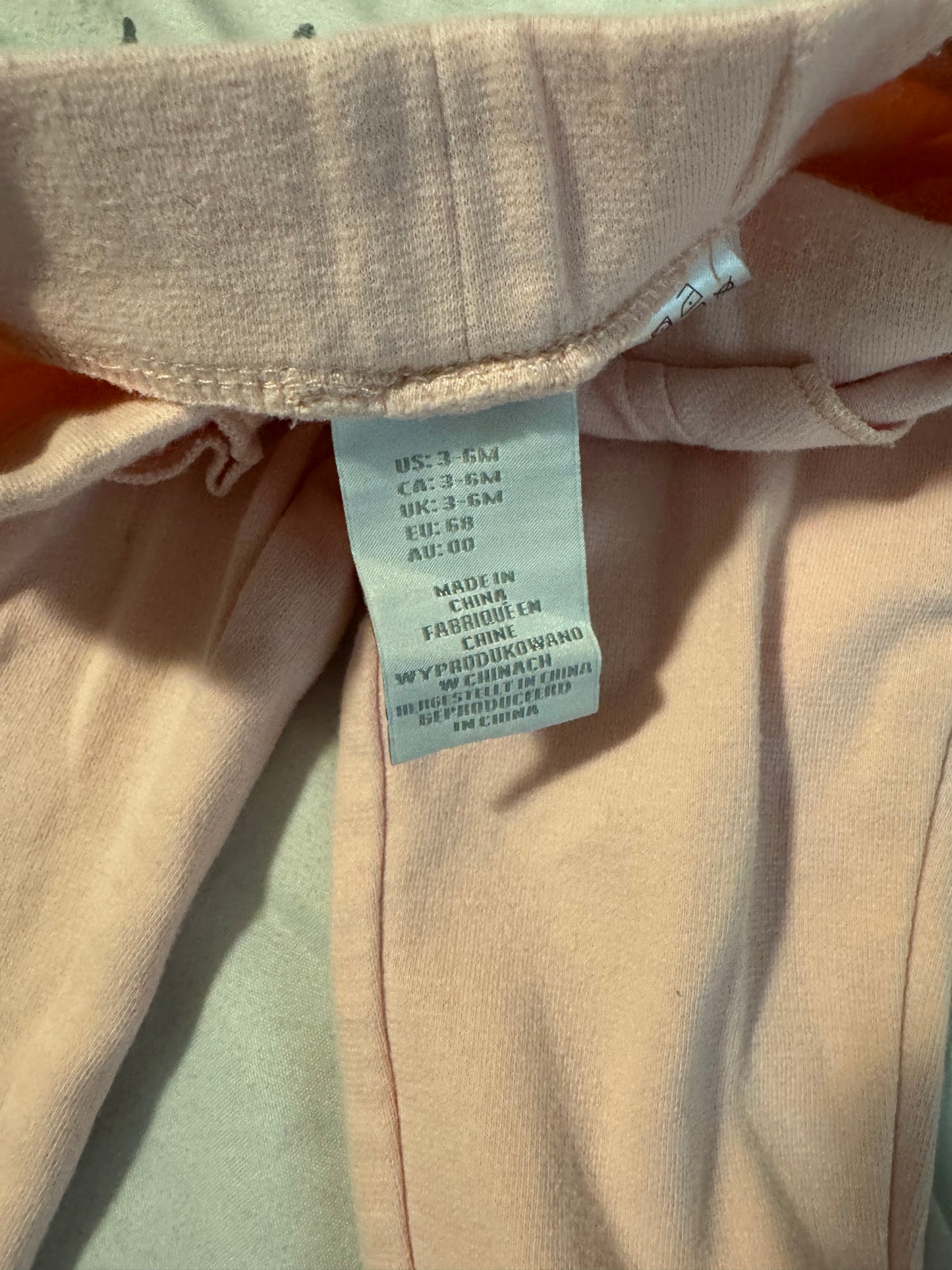 #53 baby girl pants size 3-6M