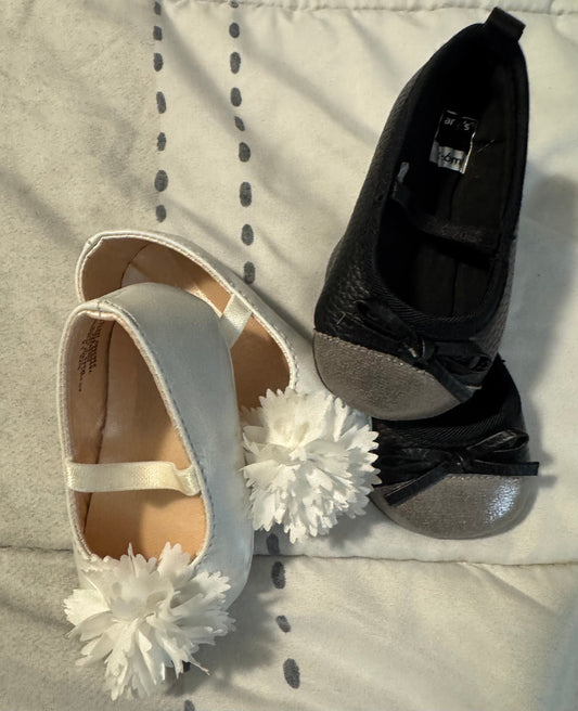 #53 reduce baby girl shoes bundle- set of 2 size 3-6M