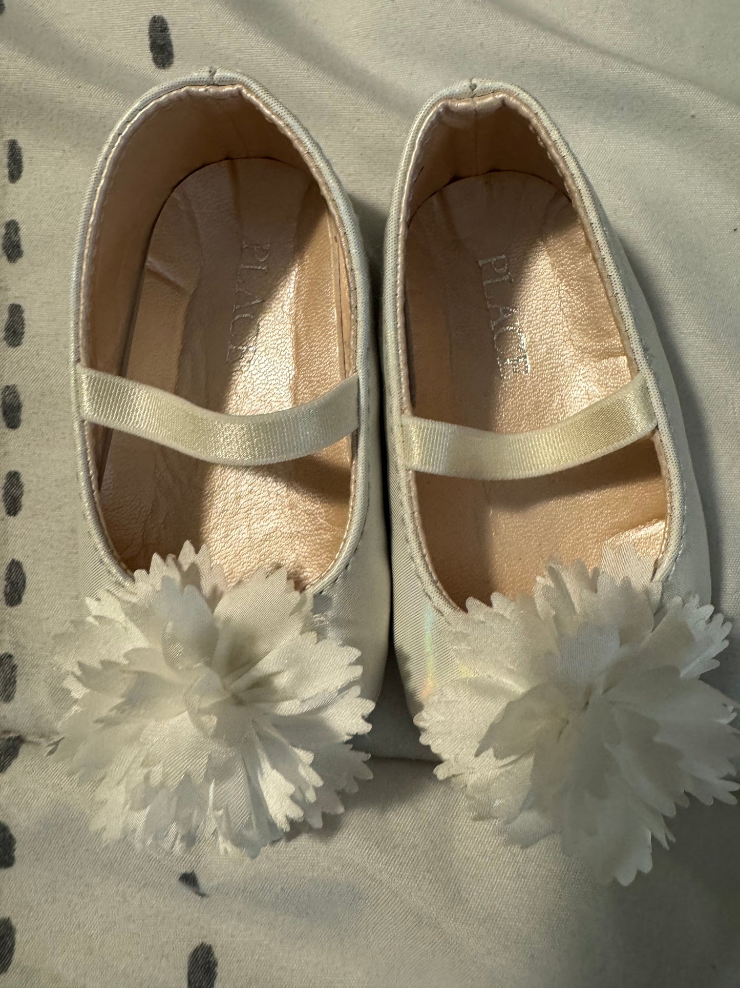 #53 reduce baby girl shoes bundle- set of 2 size 3-6M