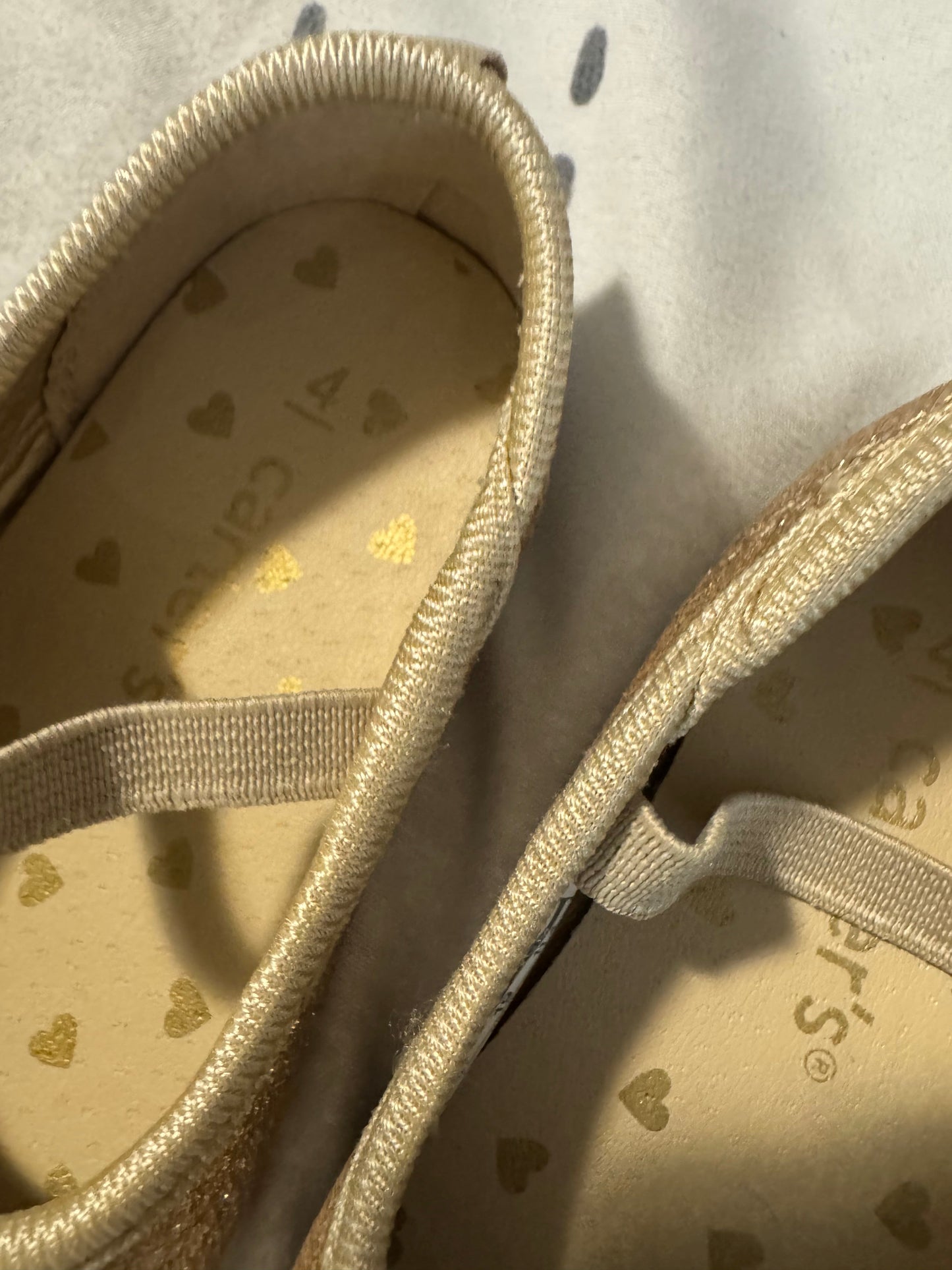 #53 reduce toddler girl flats size 4 carters