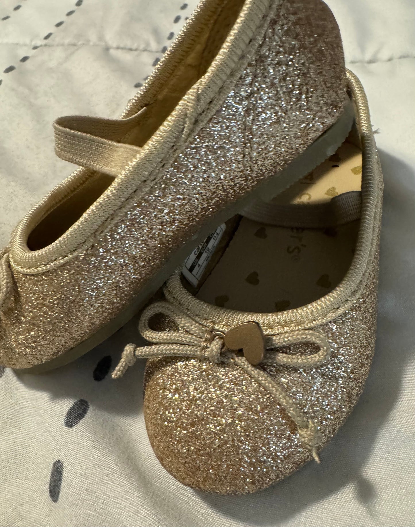 #53 reduce toddler girl flats size 4 carters