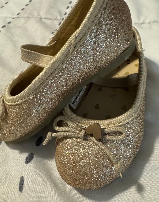 #53 reduce toddler girl flats size 4 carters