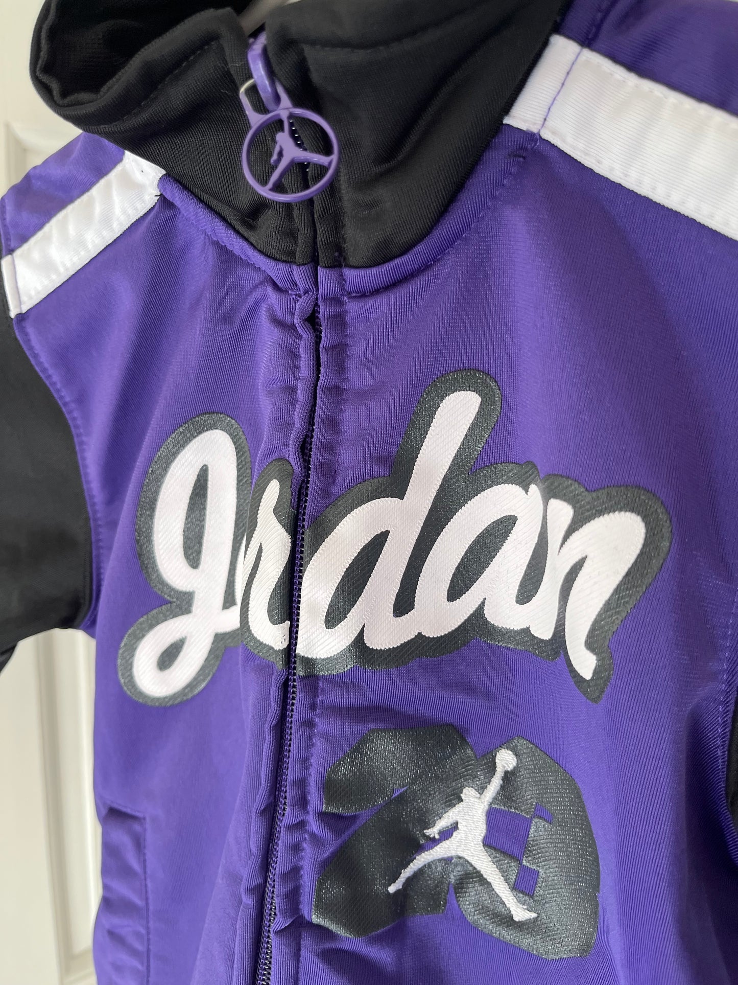 Boys size 4 boys size 5 (4-5) Nike Jordan Purple and Black Zip up Jacket  PPU Evendale 45241