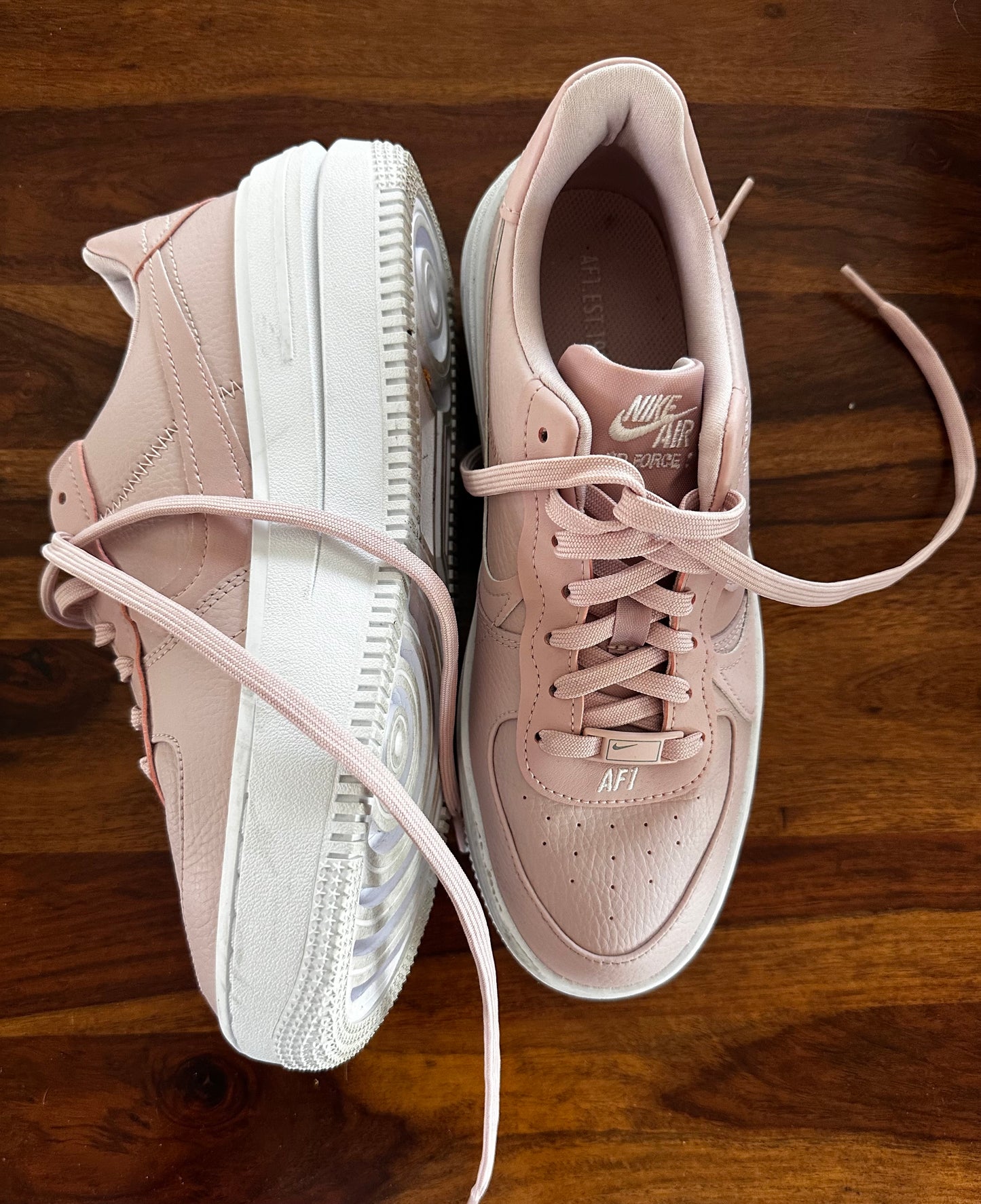 #30 8.5 Womens AF1's Blush Platform - New Condition