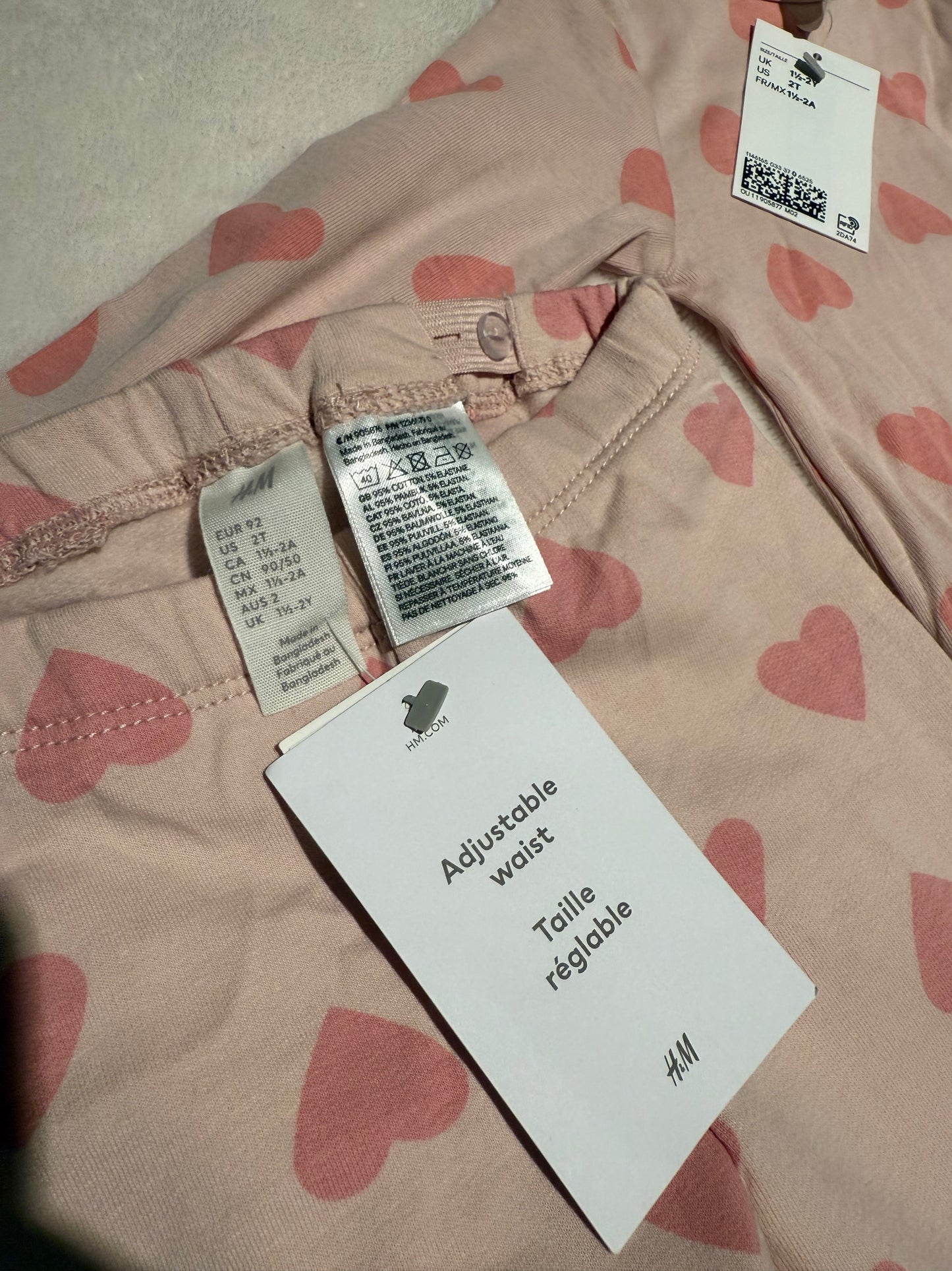 136 NWT H&M heart outfit 2t