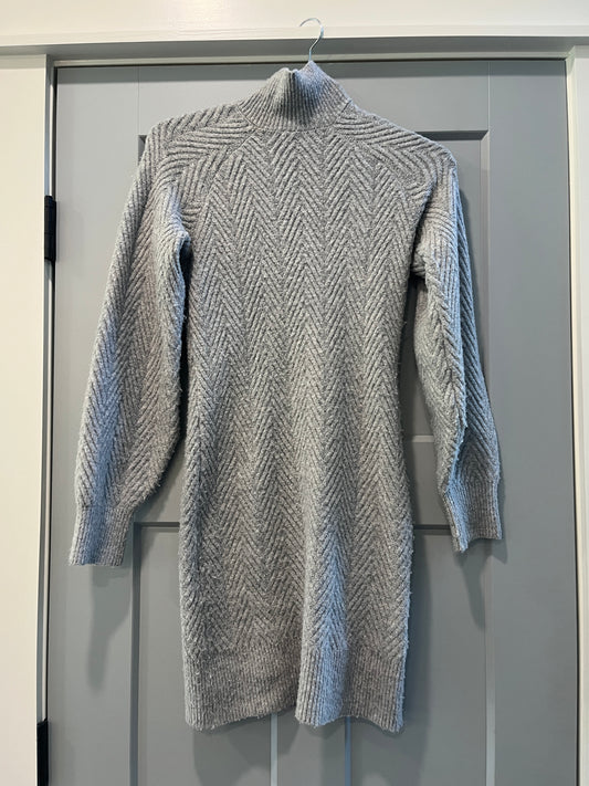 135 Grey sweater dress, LN size XS