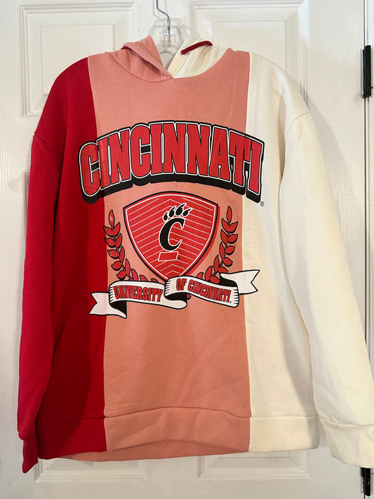 #171 Large Cincinnati Bearcats Hoodie- NWT