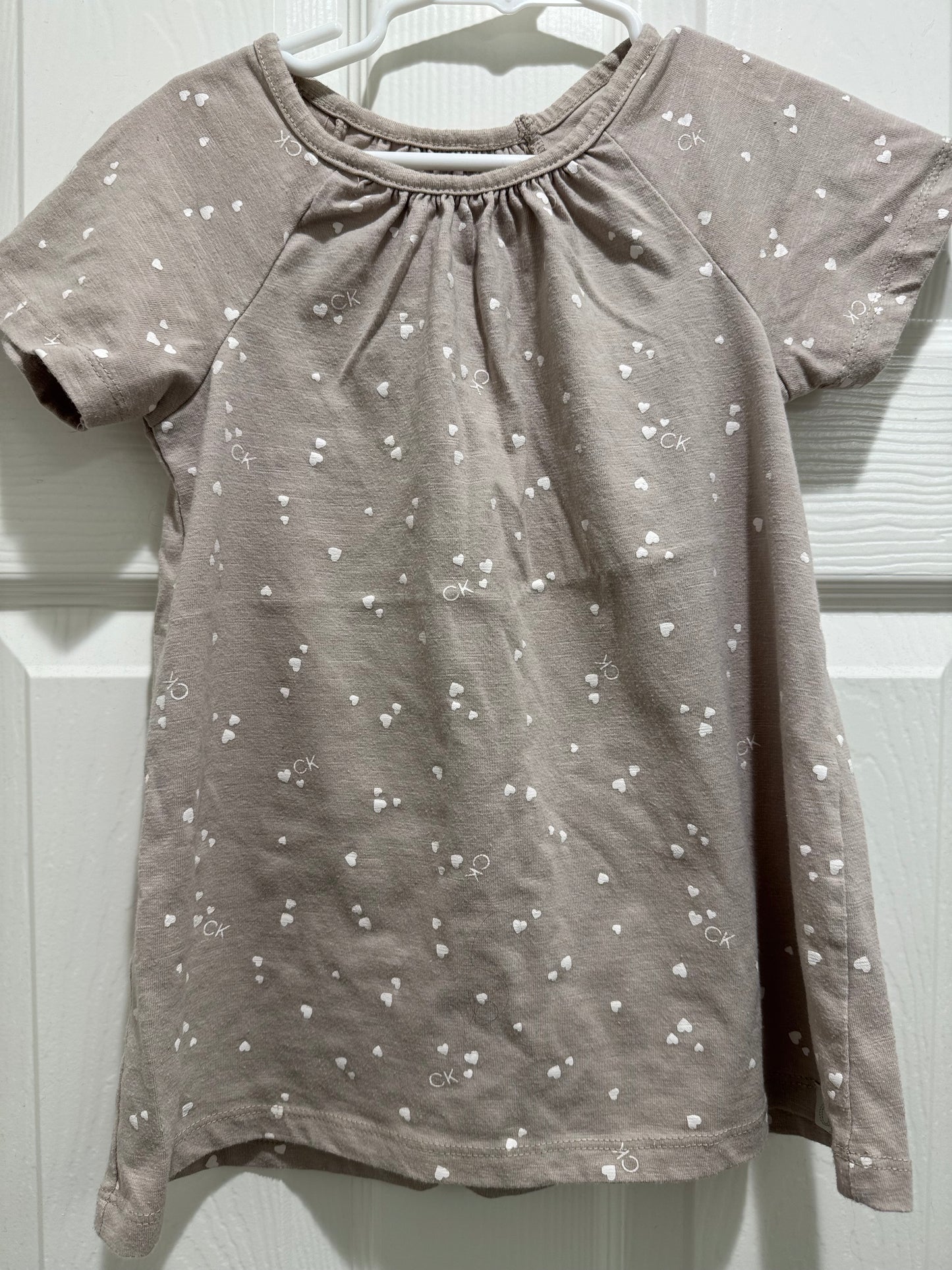 #53 girl Calvin Klein set size 6x