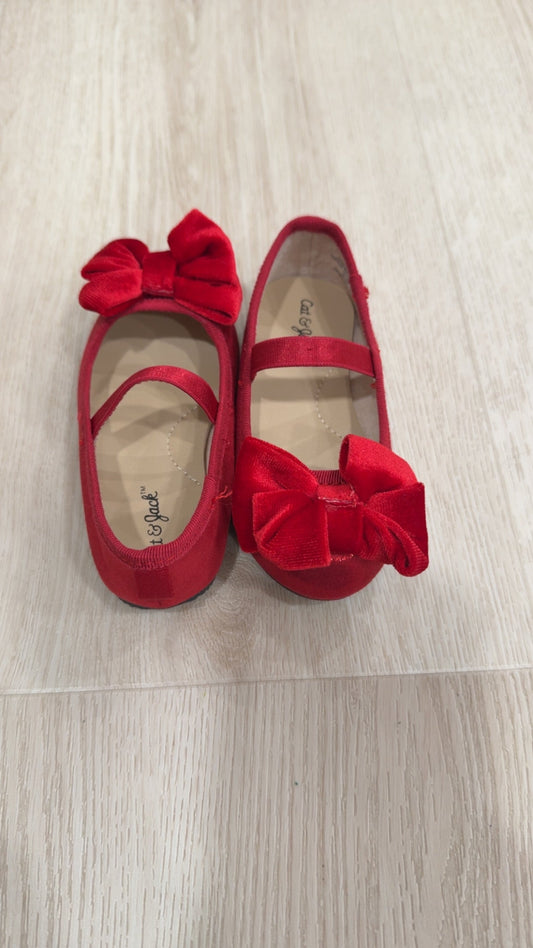 REDUCED! #49 girls Cat and Jack red velvet shoes size 5