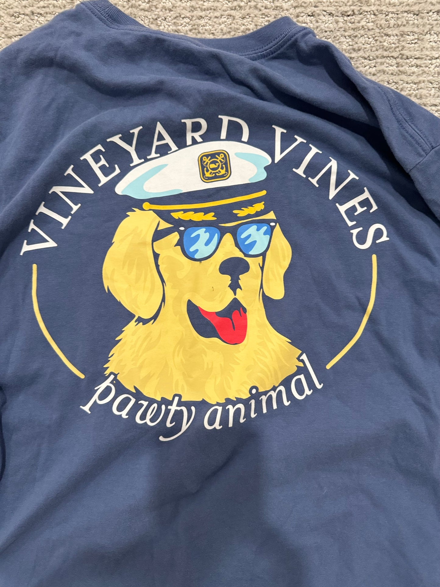 #70 Unisex Adult size small Vineyard Vines "dog pawty" long sleeve shirt, EUC