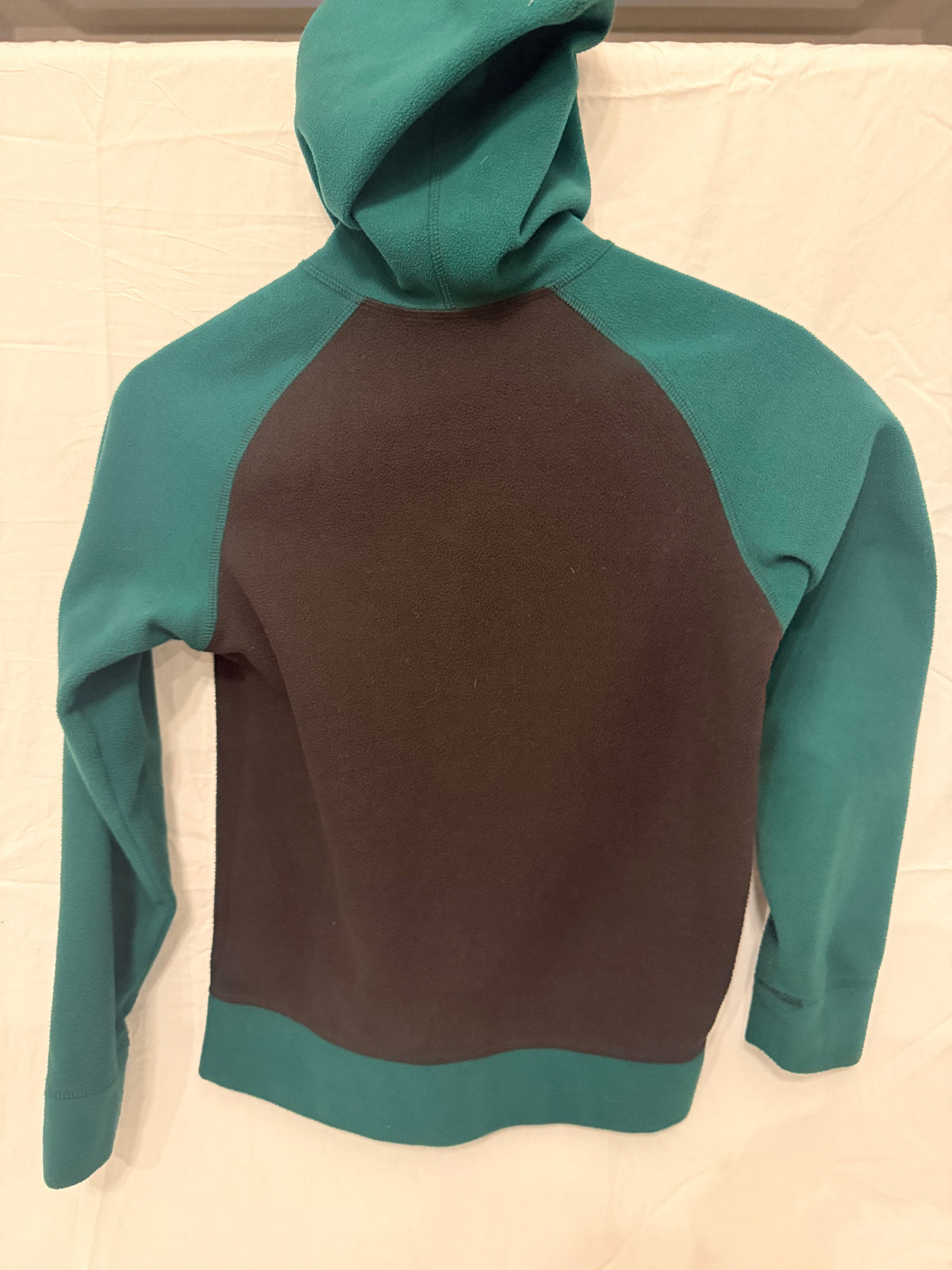 #143 The North Face zip up fleece hooded jacket boys size medium (M)