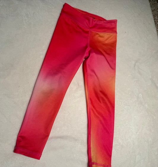 136 EUC 4t athletic leggings