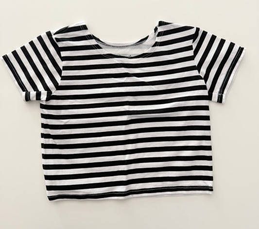 #117, Girls 2T, June & January black/white striped top, EUC