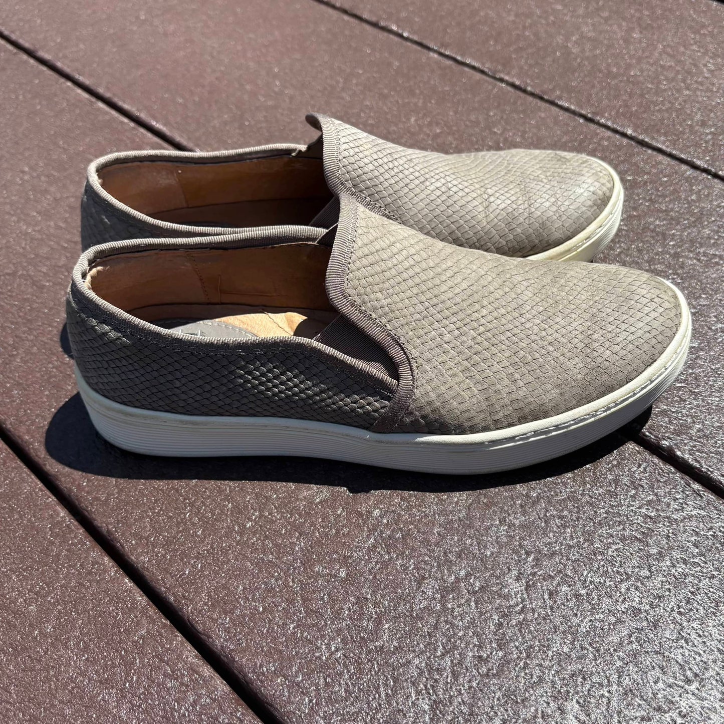 Seller 189 Women's Size 8.5 Sofft Somers Grey Slip On Sneakers VGUC