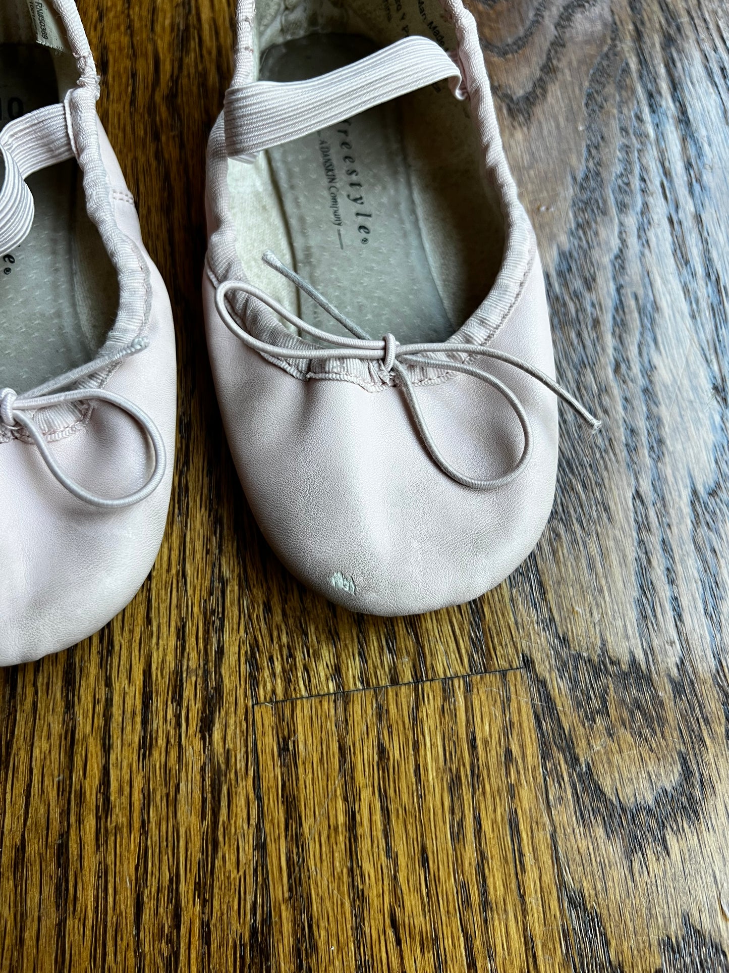 Seller #115 - Danskin Freestyle Toddler Girls Size 10 Pink Ballet Slippers, GUC