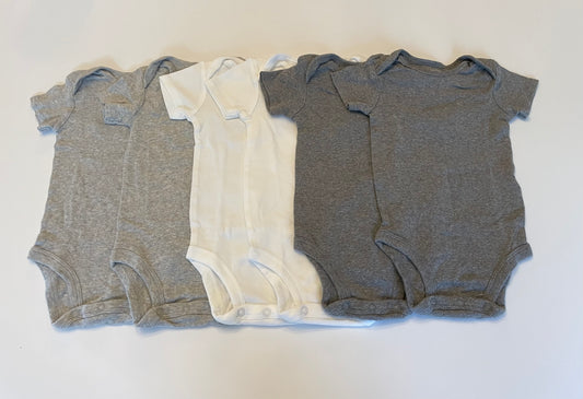 Boys/Girls/Gender Neutral 3-6M Carters Bodysuits Gray/White