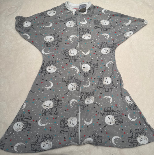 136 zipadee zip sleep sack EUC size small